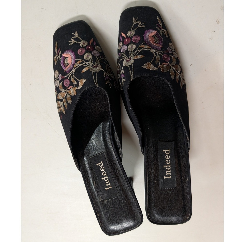 Womens Indeed Black Embroidered Floral Block Heel Mules Size 9M Good Condition